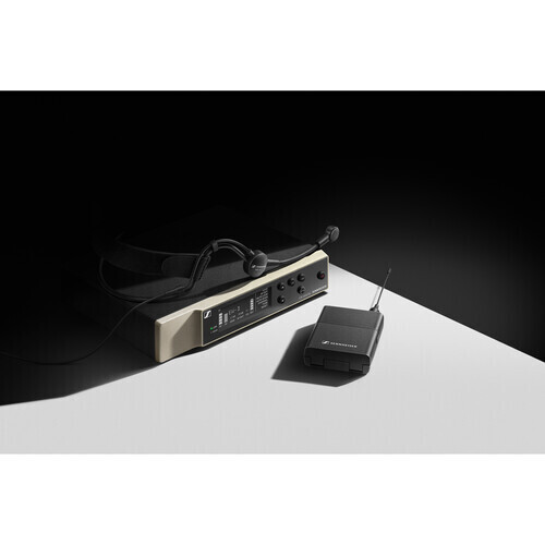 [508710] Sennheiser EW-D ME3 SET Digital Wireless Cardioid Headset Microphone System (Q1-6: 470 to 526 MHz)
#SEEWDME3Q16 MFR #EW-D ME3 SET (Q1-6)