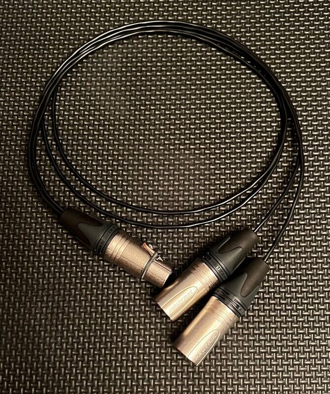 XLRF - 2XLRM3 Splitter